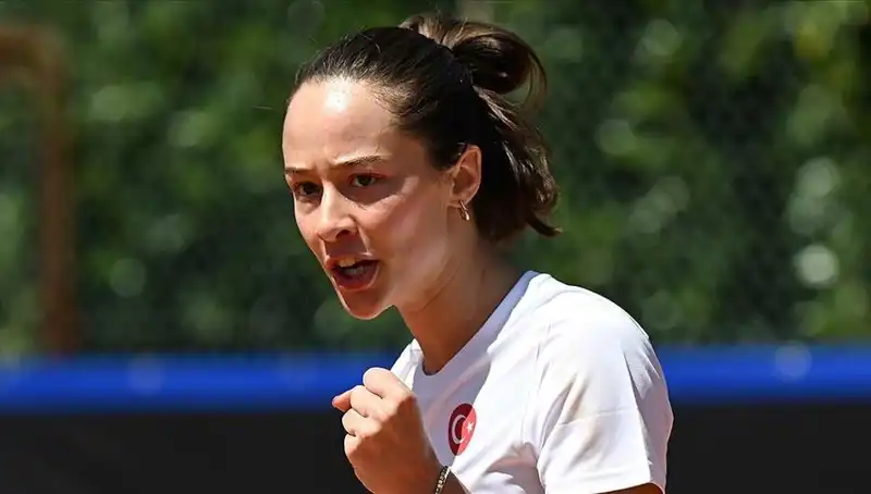 Milli Tenisçi Zeynep Sönmez Finalde! Şampiyonluk Yolu Açıldı