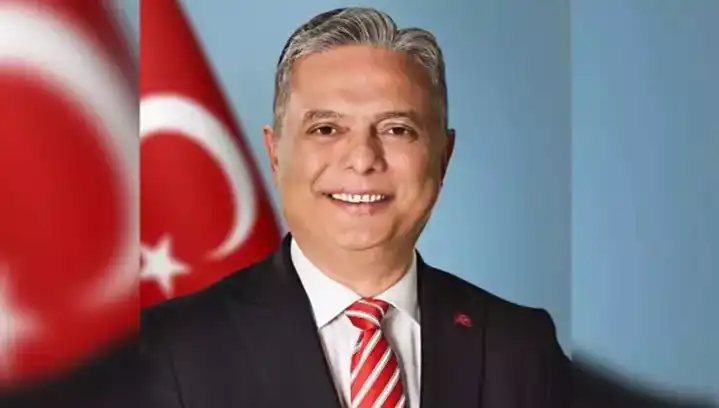 CHP Genel Başkan Adayı Ümit Uysal: Siyasi Kariyeri ve Vizyonu
