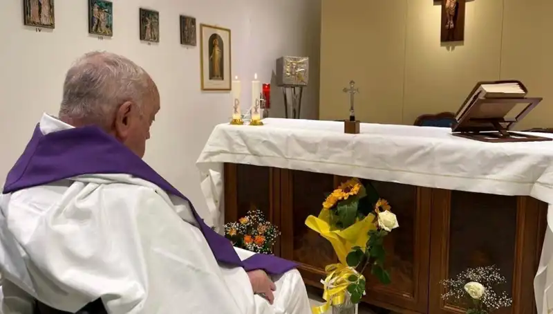 Papa'nın Sağlığı İle İlgili Son Gelişmeler: Kendi Başına Nefes Alma Yetisi Kazandı