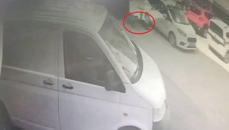 Bisiklet Süren Çocuk Kazadan Kıl Payı Kurtuldu!