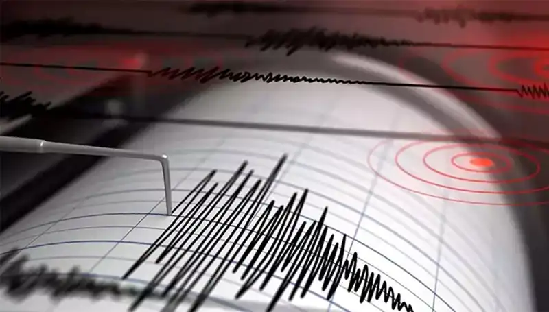 Datça'da Beklenmedik Deprem: 4.4 Büyüklüğündeki Şok Edici Sarsıntı