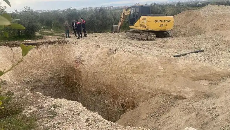 İzinsiz Kazı Yapan 4 Kişi Gözaltına Alındı: Geçmişe Dönüş Mücadelesi
