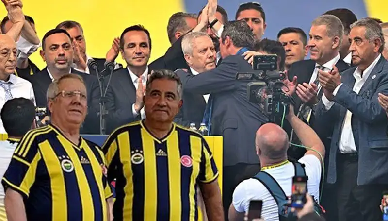 Aziz Yıldırım’ın Ekibinden Ali Koç’a Şok İstifa Çağrısı!