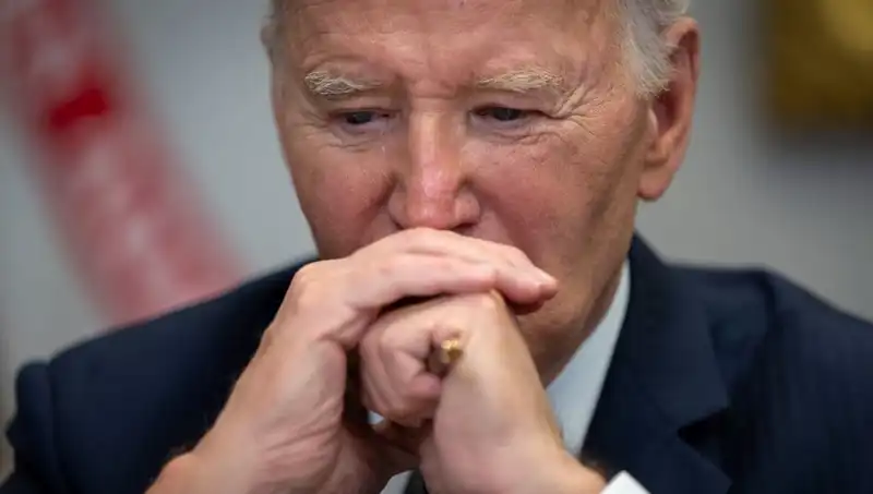 Biden'ın Yaşını Gizleme Yöntemi: Sağlık Durumu Gözler Önünde!