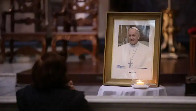 Papa Francis'in Vasiyeti ve Cenaze Detayları Gün Yüzüne Çıktı