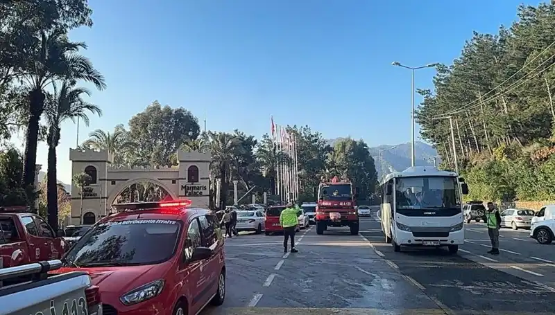 Muğla’daki Lüks Otelde Korkutan Yangın: Tatilciler Panik İçinde