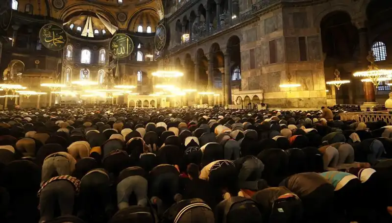 2025 Ramazan Bayramı Arefesi: Tarih Ne Zaman? Ulaşmak İçin Sabah Belli!